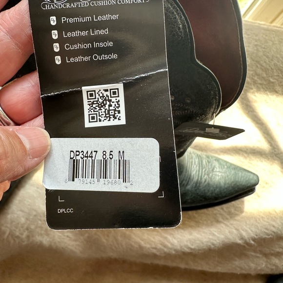 Dan post leather stud - Picture 4 of 8